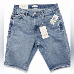 Kensie Jeans Bermuda Shorts Womens 8/29 Light Wash Distressed Raw Hem Denim NWT